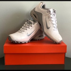 Nike Women’s Speedlax Turf Cleats